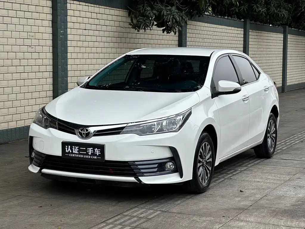 TOYOTA COROLLA 2017