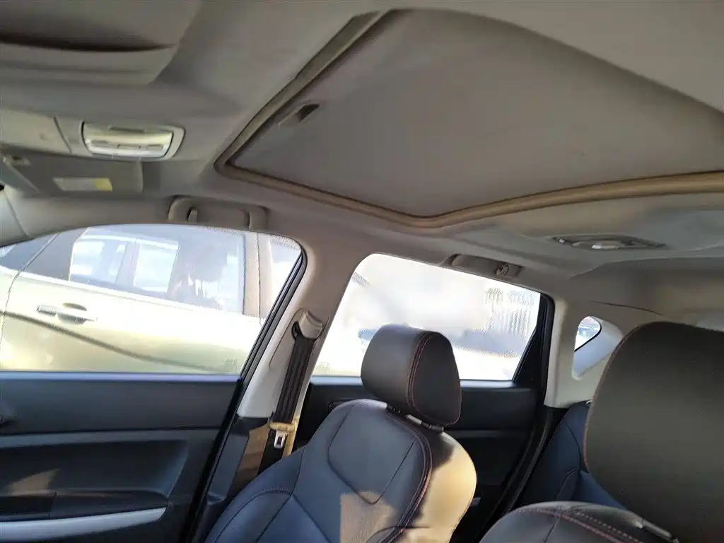 CHANGAN CS35 2016