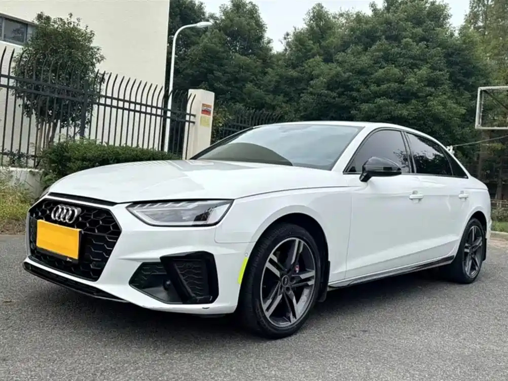 AUDI A4L 2022