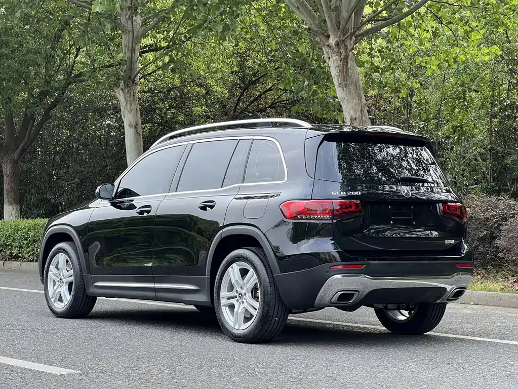 MERCEDES BENZ GLB 2022