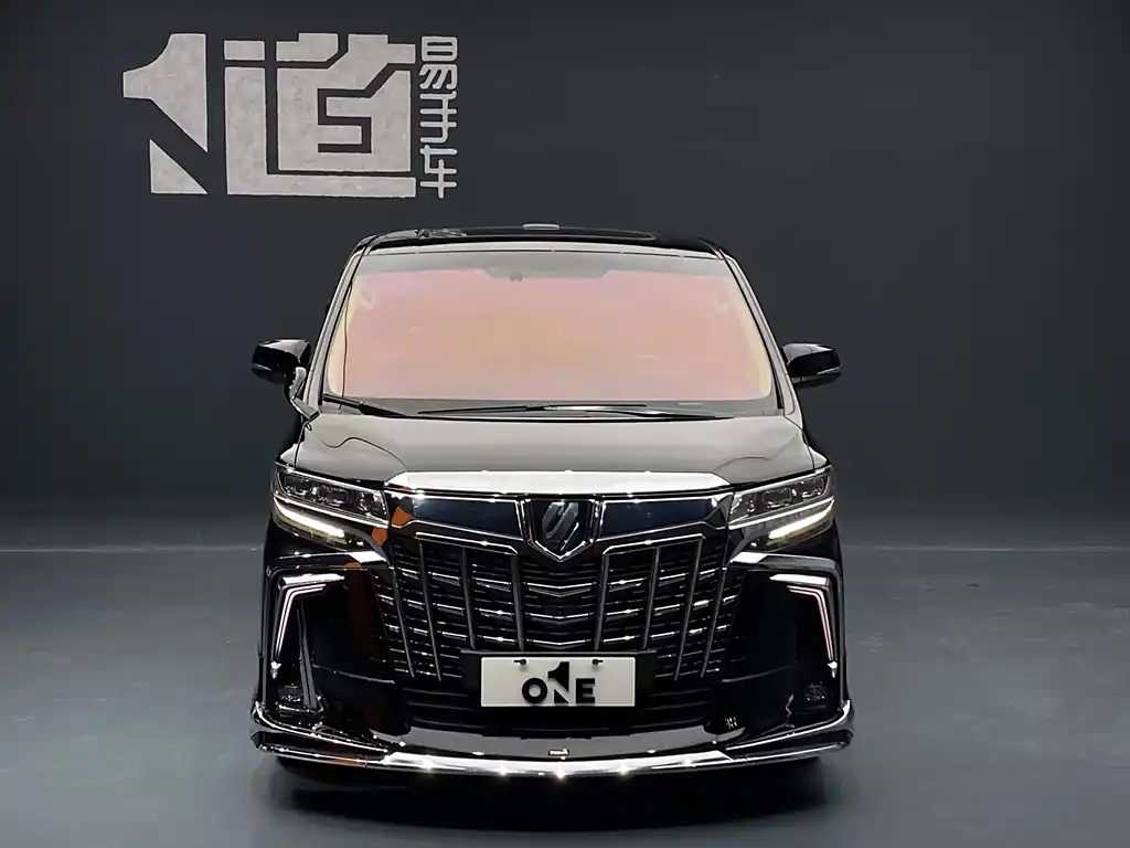 TOYOTA ALPHARD 2018