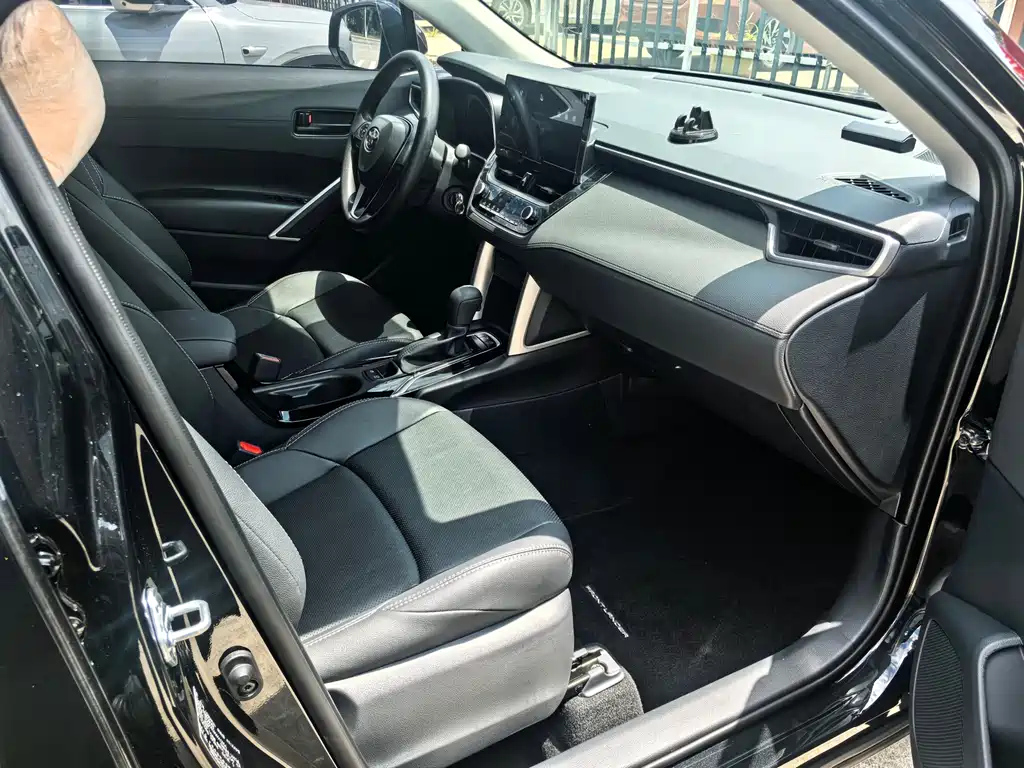 TOYOTA FRONTLANDER 2024