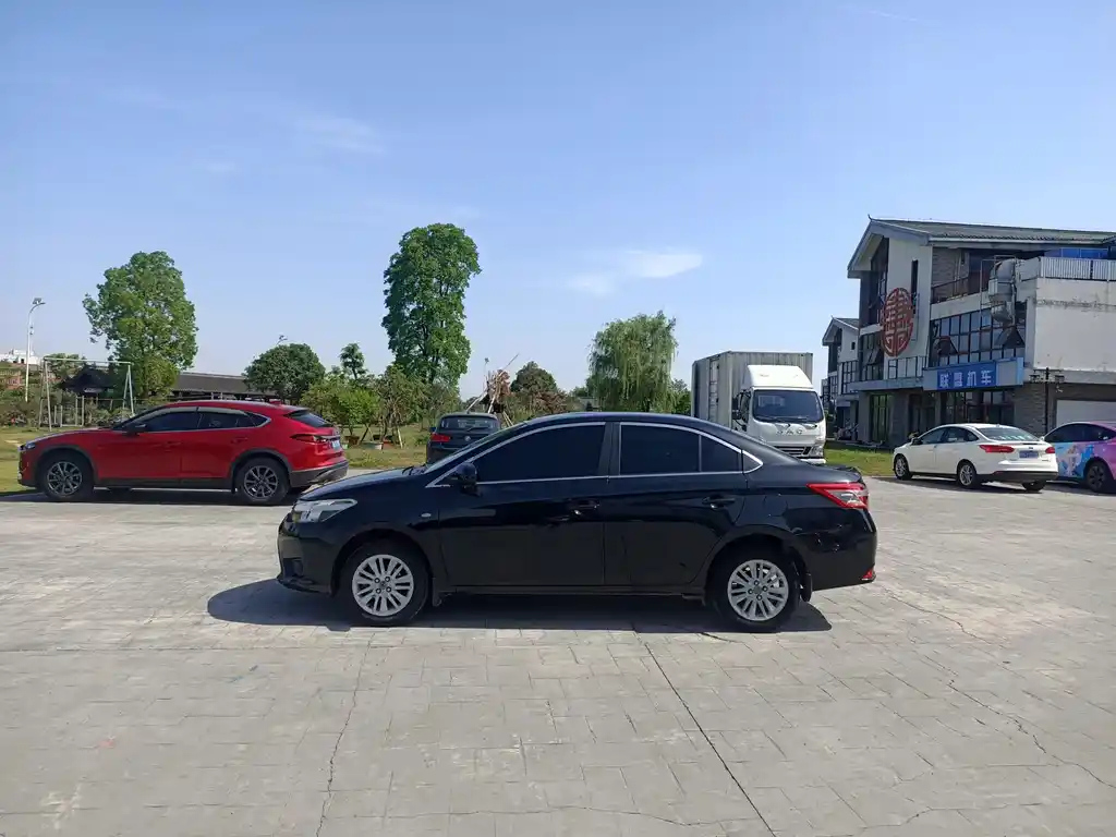 TOYOTA VIOS 2015