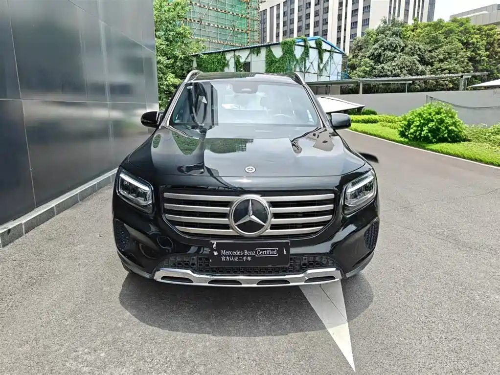 MERCEDES BENZ GLB 2023