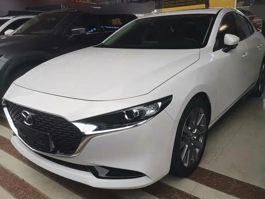 MAZDA 3 AXELA 2021