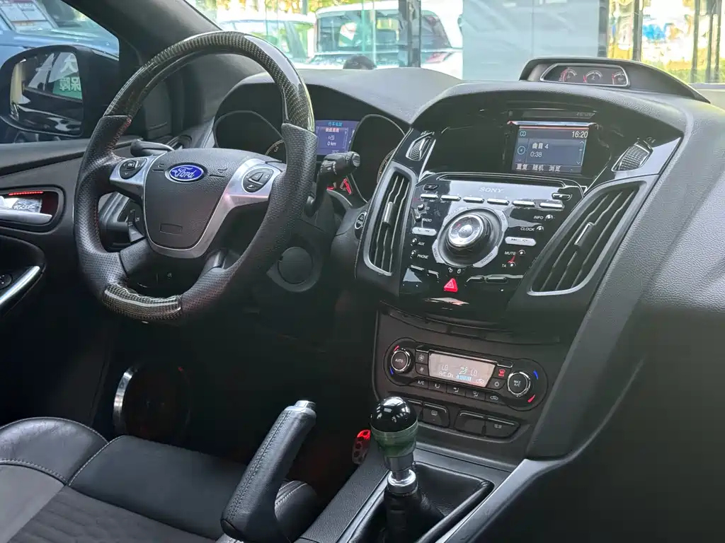 FORD FOCUS IMPORT 2014