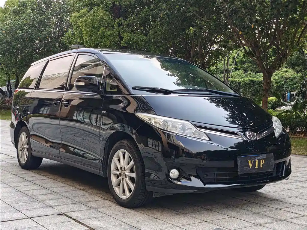 TOYOTA PREVIA 2012