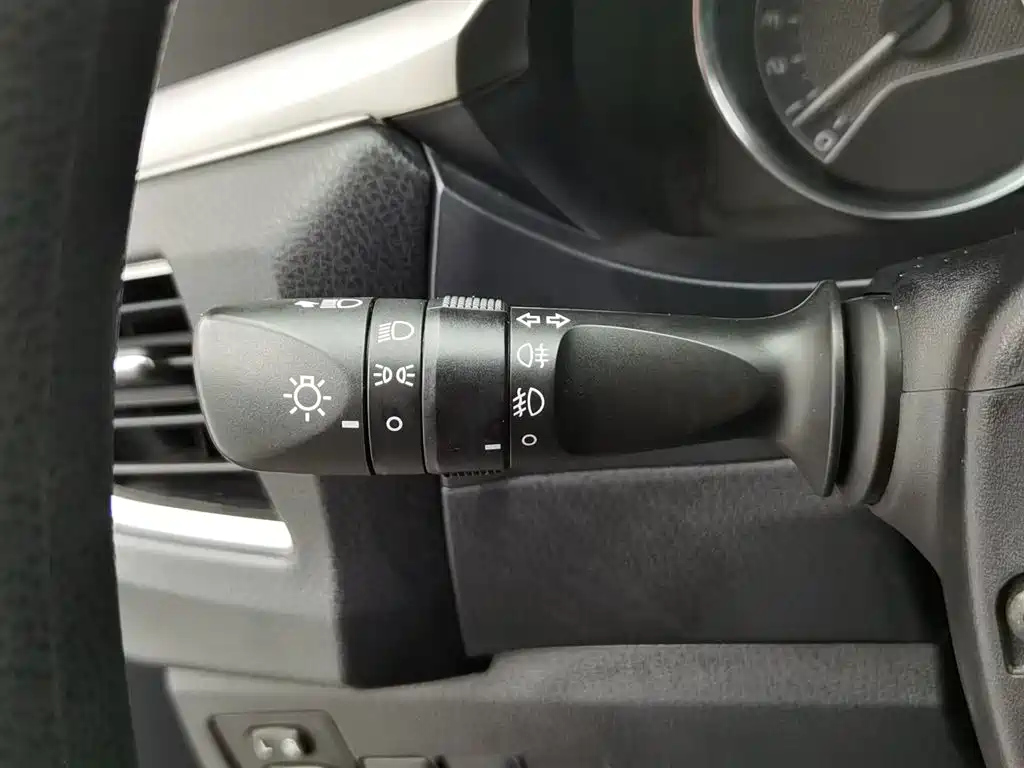 TOYOTA RALINK 2016