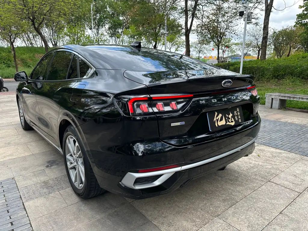 FORD MONDEO 2022
