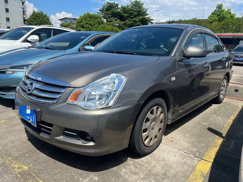 NISSAN SYLPHY 2018