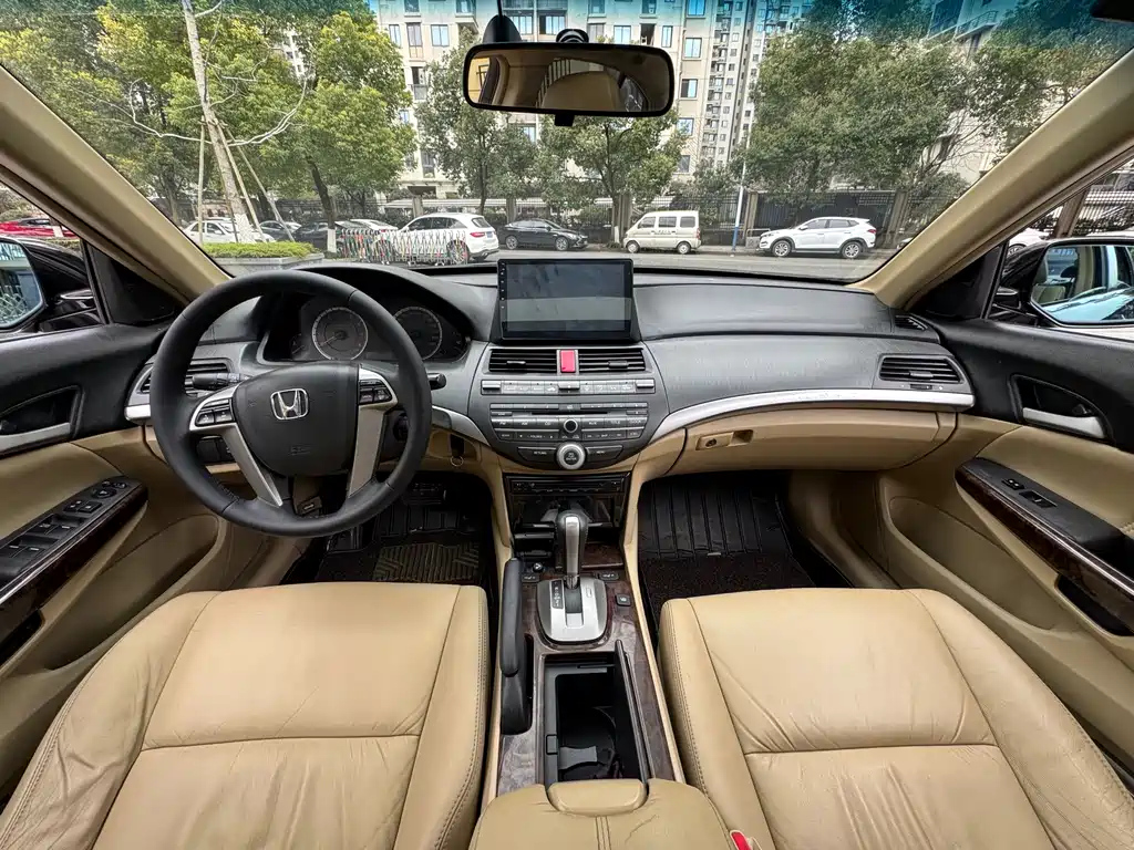 HONDA ACCORD 2010
