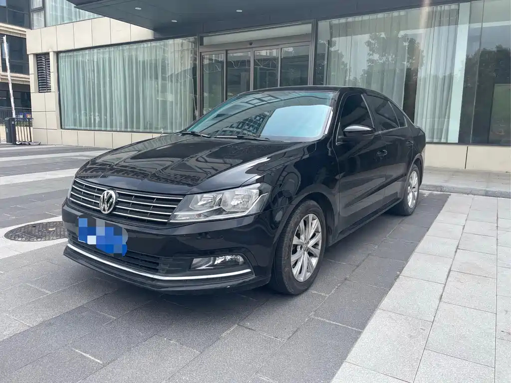 VOLKSWAGEN LAVIDA 2017