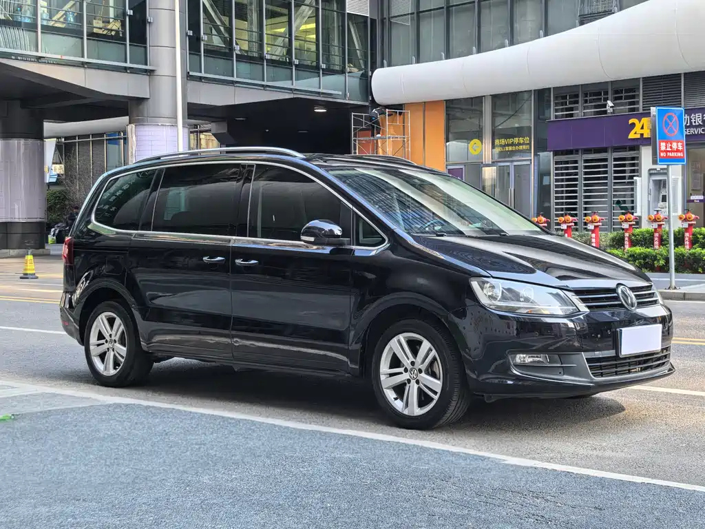 VOLKSWAGEN SHARAN 2016