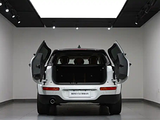 MINI CLUBMAN  2023