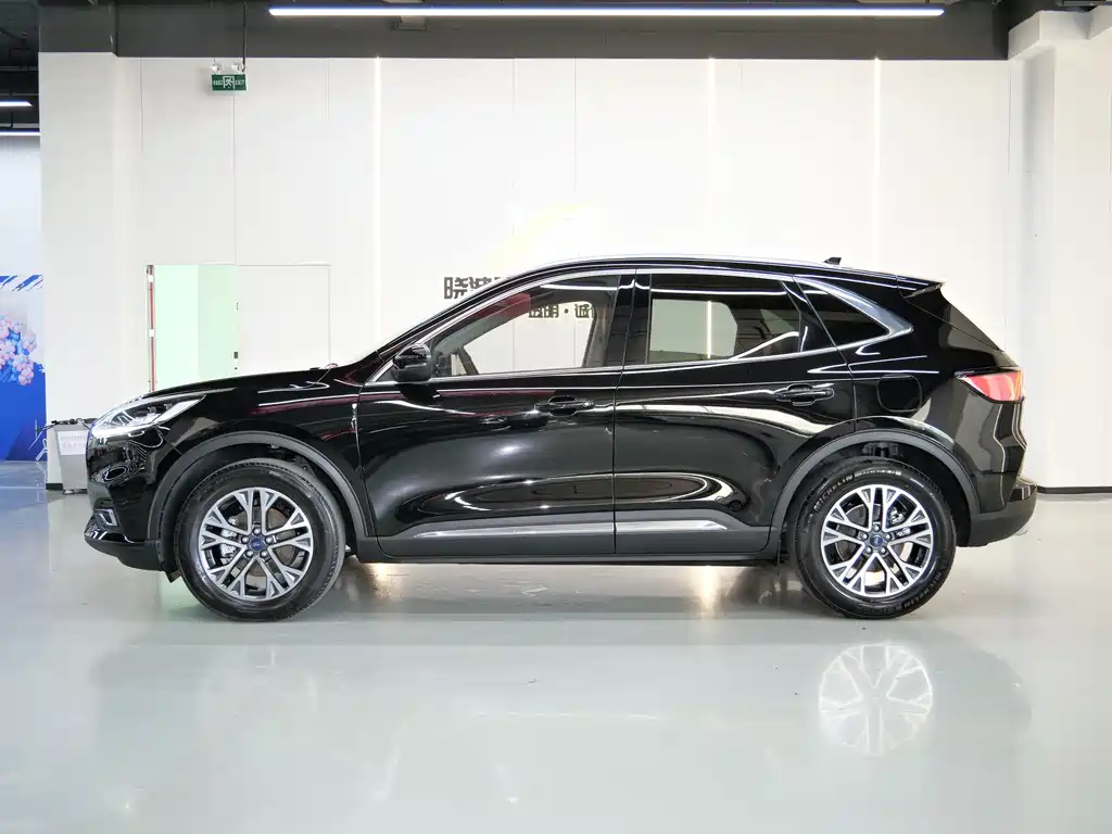 FORD ESCAPE 2020