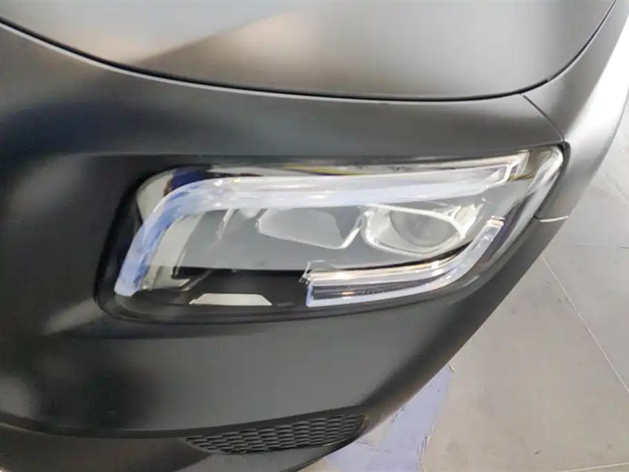 MERCEDES BENZ GLB 2022