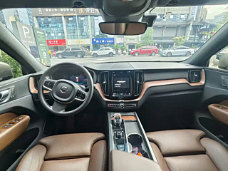 VOLVO XC60 2025 YEAR B5 4WD DELUXE EDITION 2025