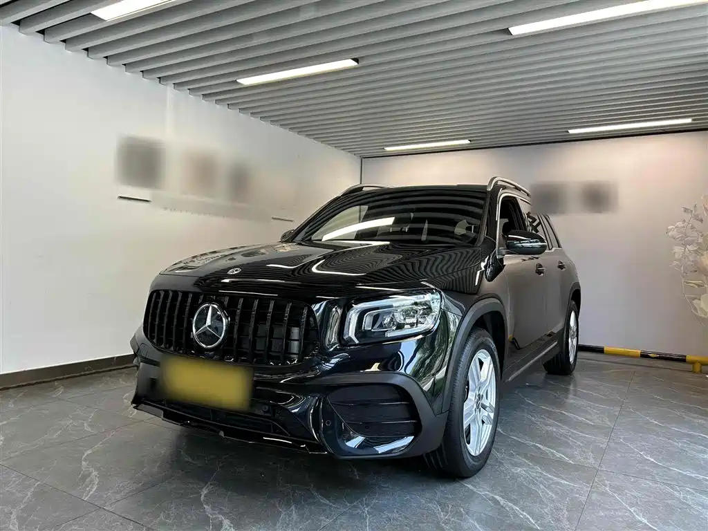 MERCEDES BENZ GLB 2023