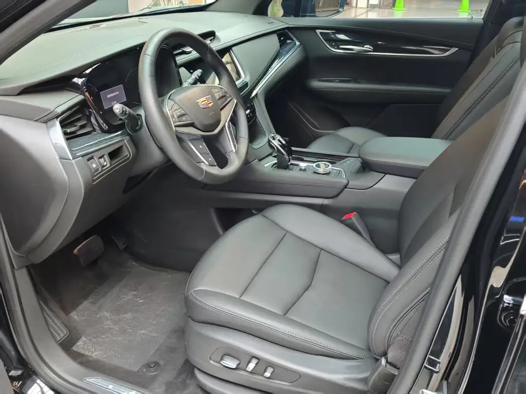CADILLAC XT5 2023