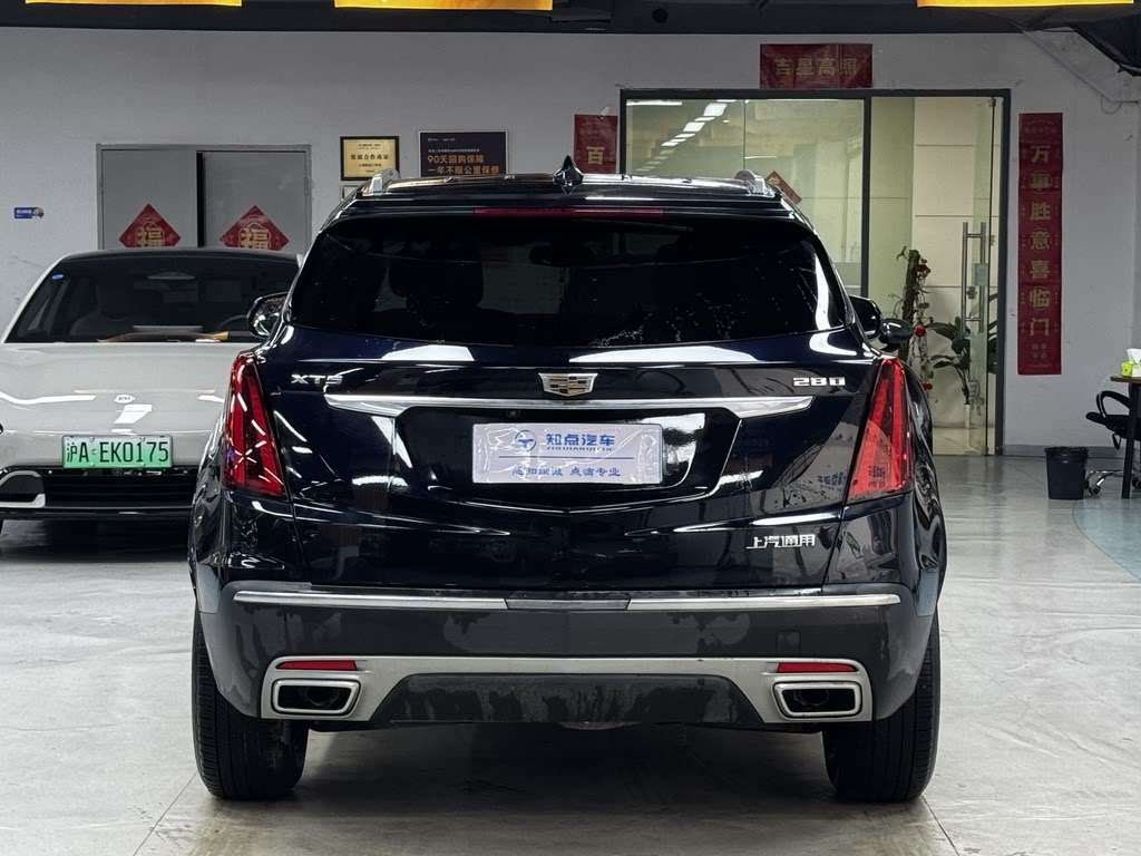 CADILLAC XT5 2021