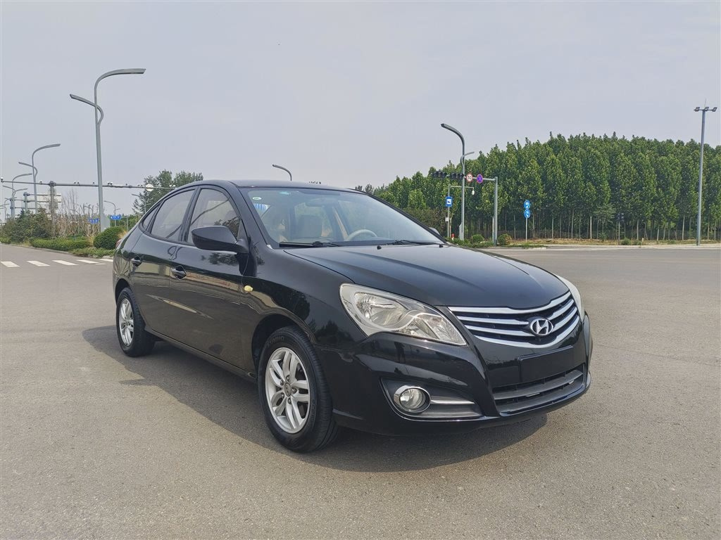 HYUNDAI CELESTA 2015
