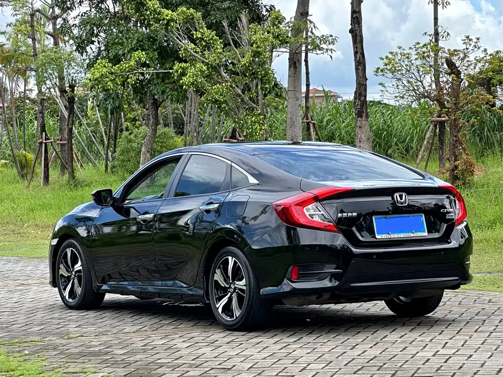 HONDA CIVIC 2016