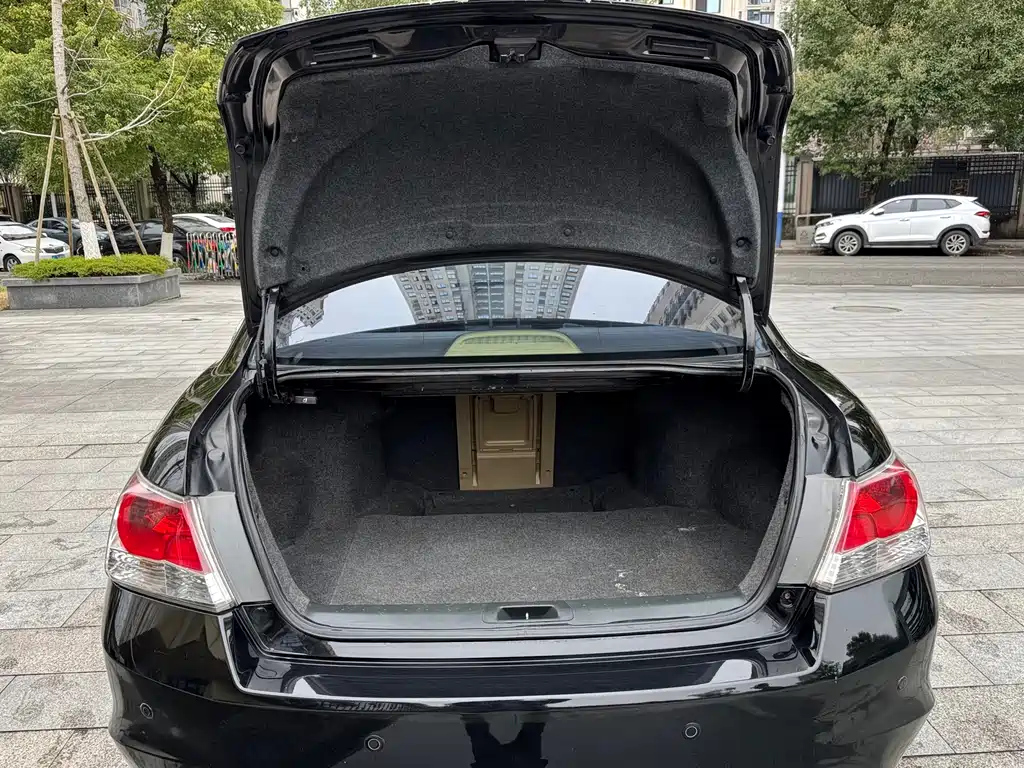 HONDA ACCORD 2010