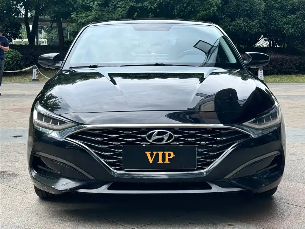 HYUNDAI LAFESTA 2019