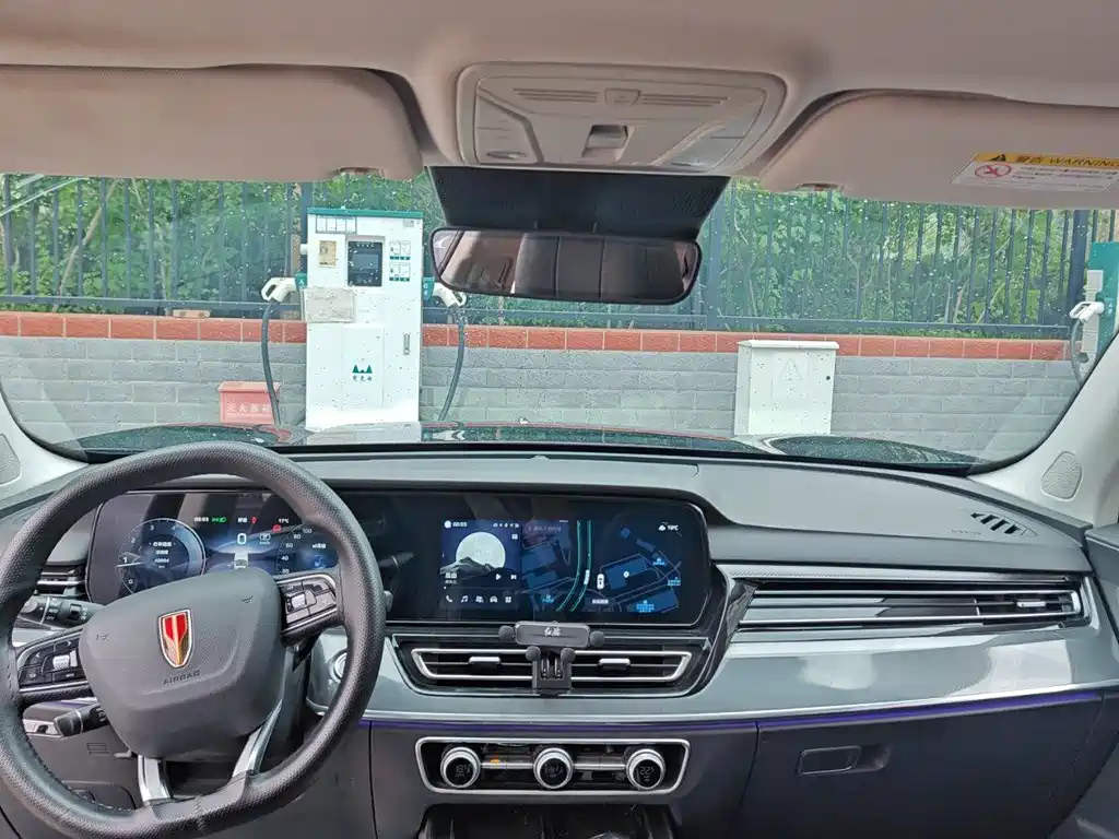 HONGQI HS5 2023