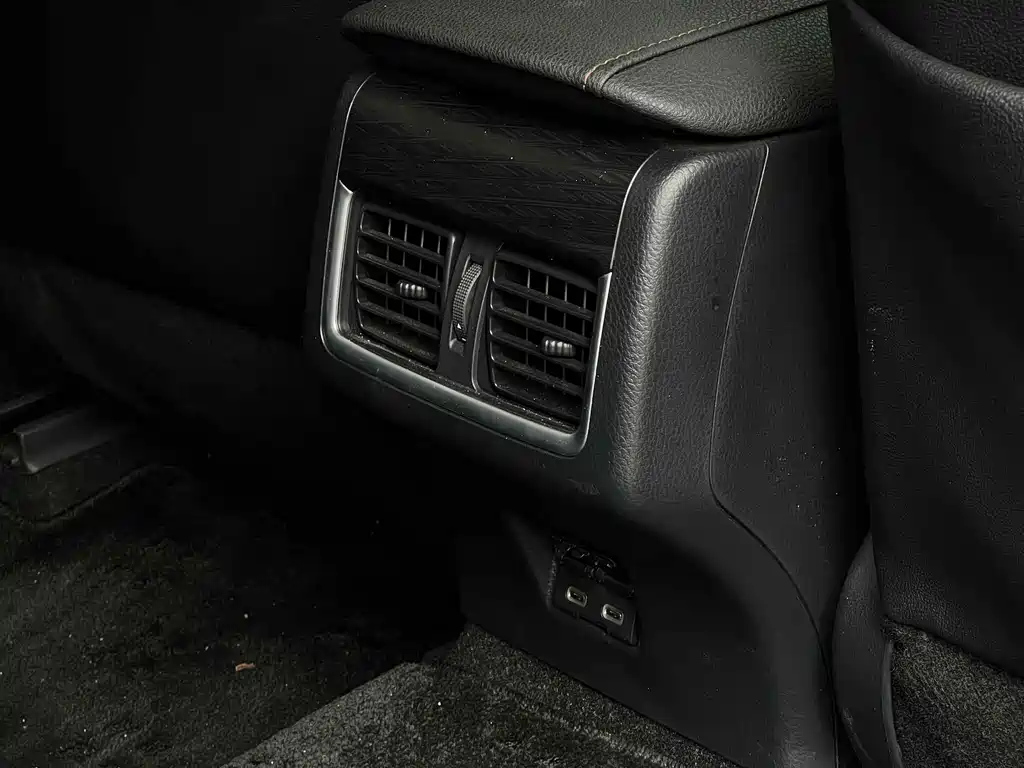 TOYOTA CAMRY 2023