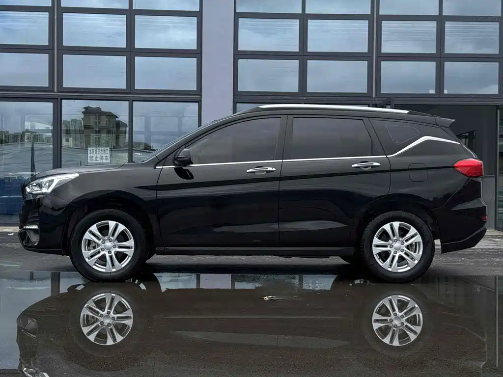 HAVAL M6 2019