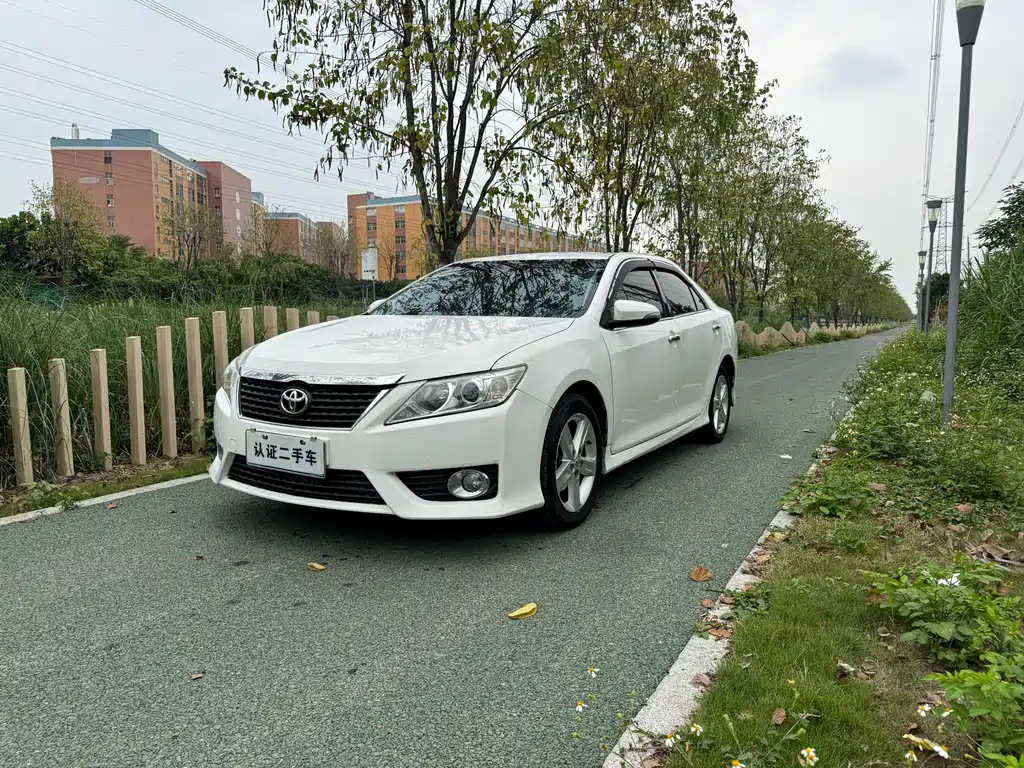 TOYOTA CAMRY 2012