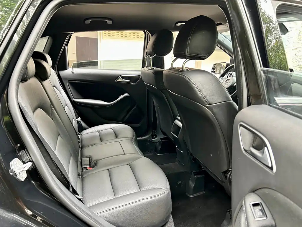 MERCEDES BENZ B-CLASS 2017