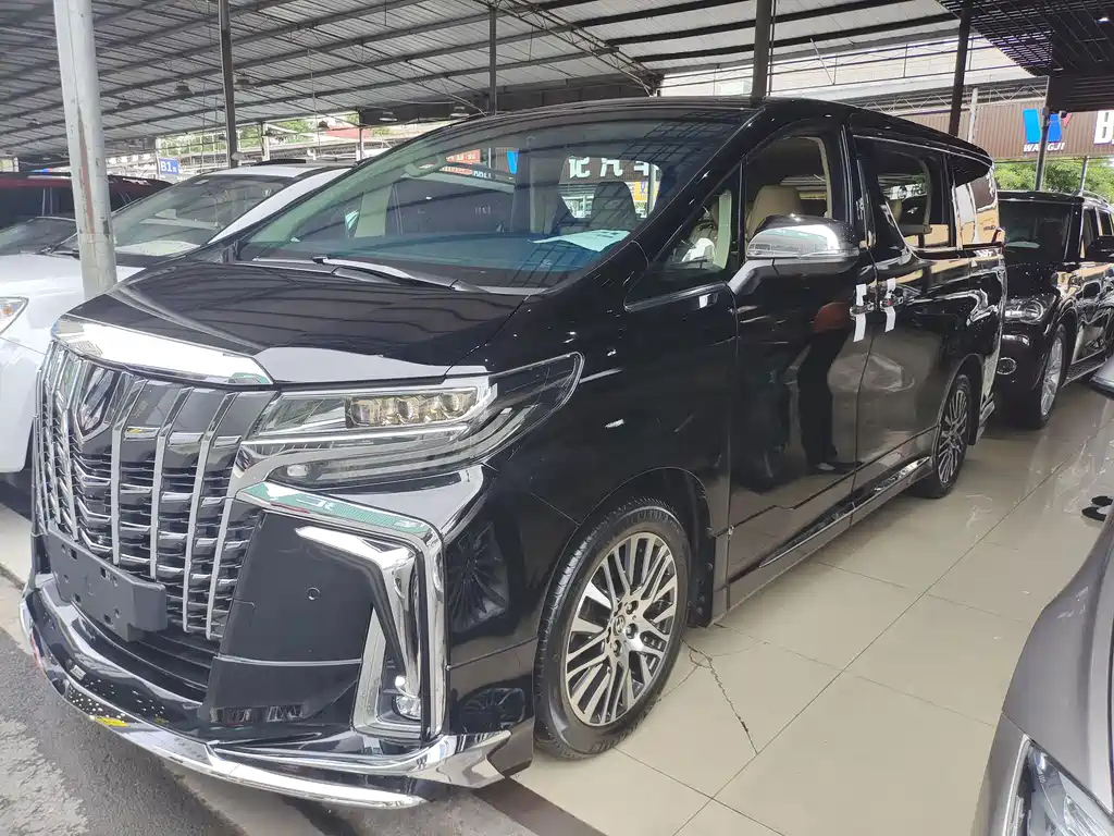 TOYOTA ALPHARD 2018