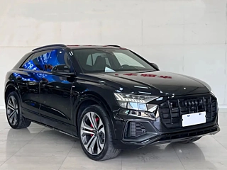 AUDI Q8 2022