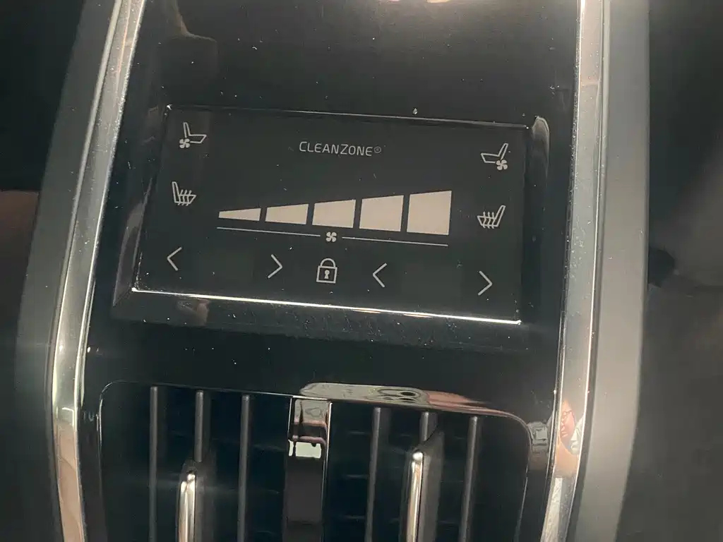 VOLVO S90 2024