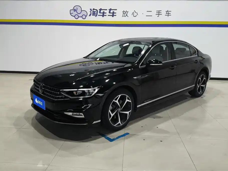 VOLKSWAGEN MAGOTAN 2023