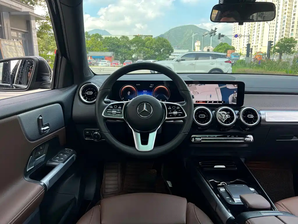 MERCEDES BENZ GLB 2022