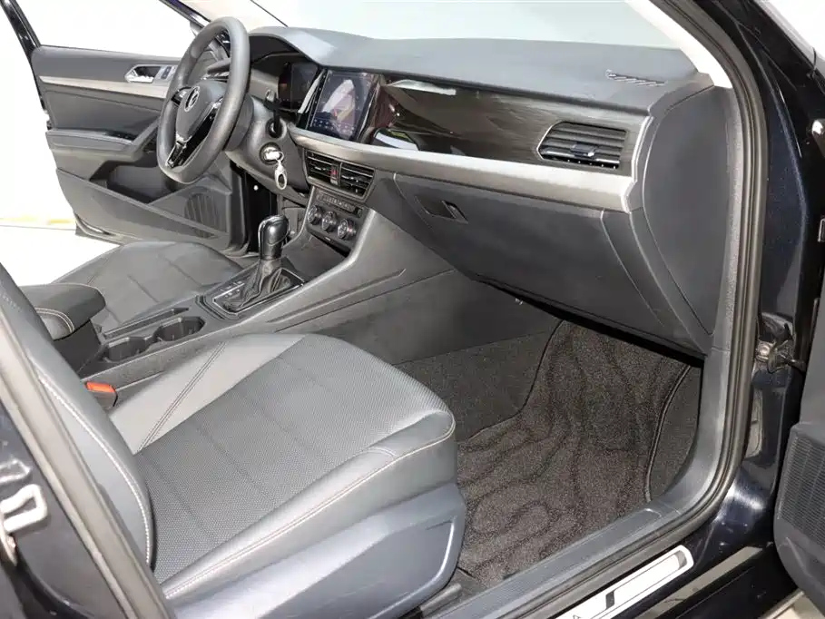 VOLKSWAGEN LAVIDA 2022
