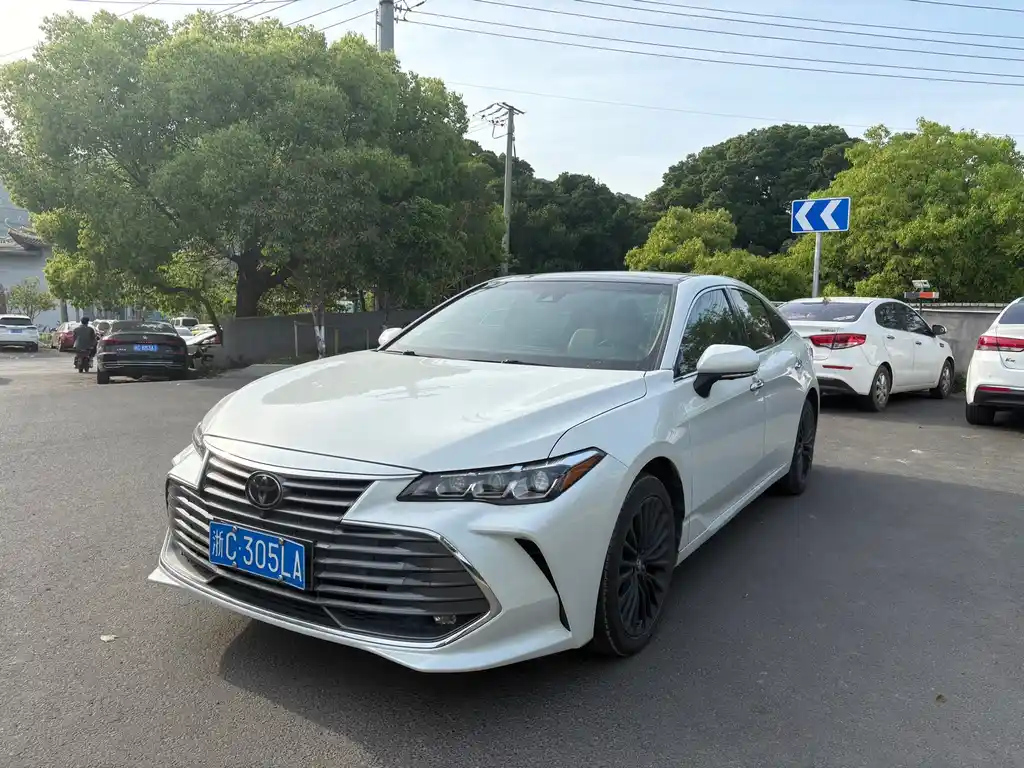 TOYOTA AVALON 2021
