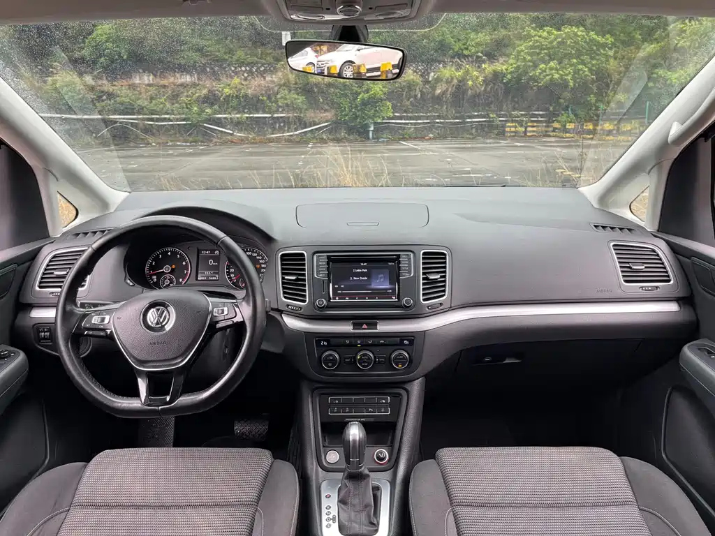 VOLKSWAGEN SHARAN 2016