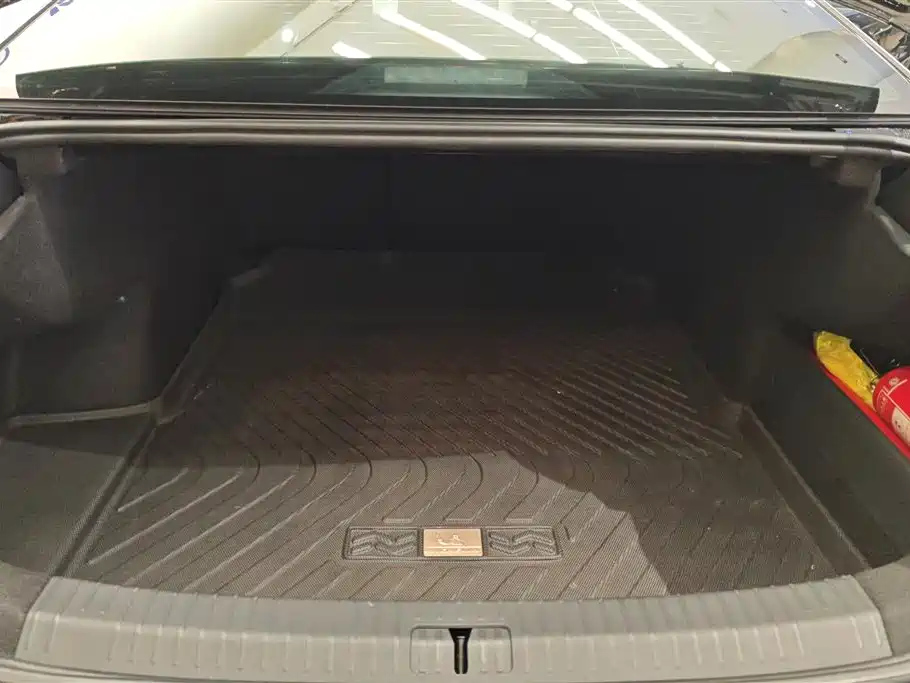 VOLKSWAGEN PASSAT 2020