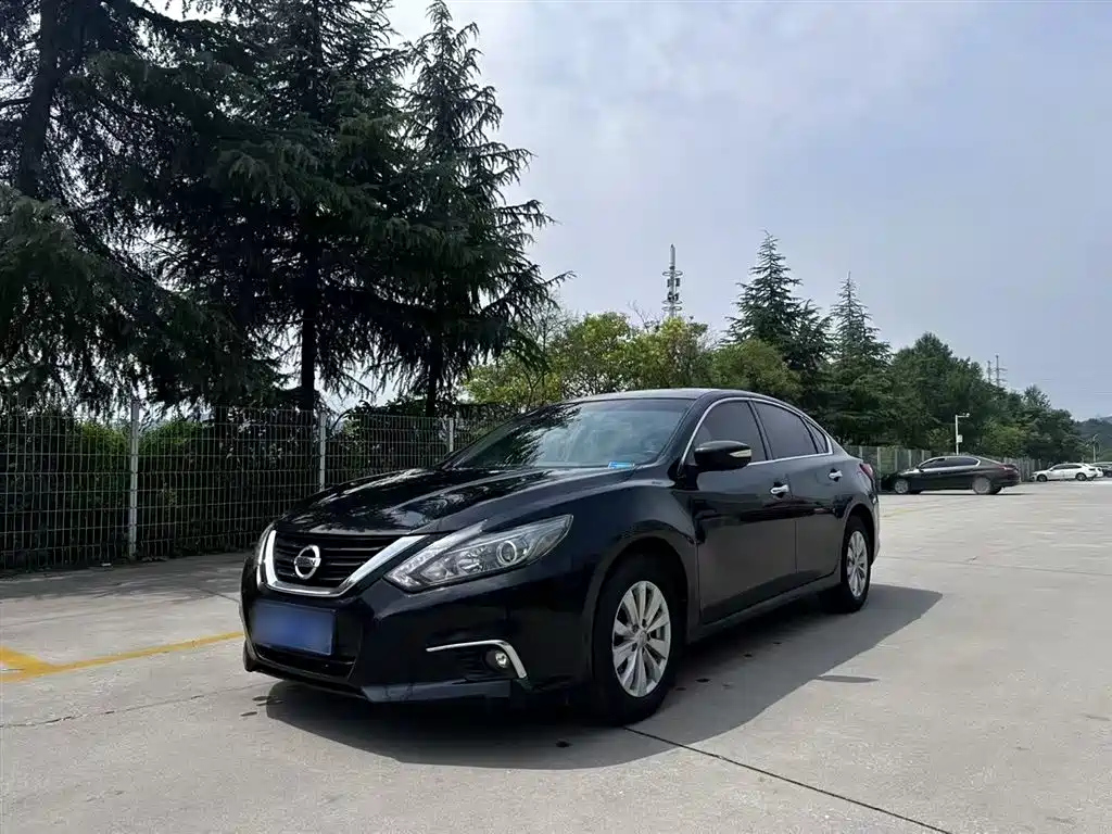 NISSAN TEANA 2016