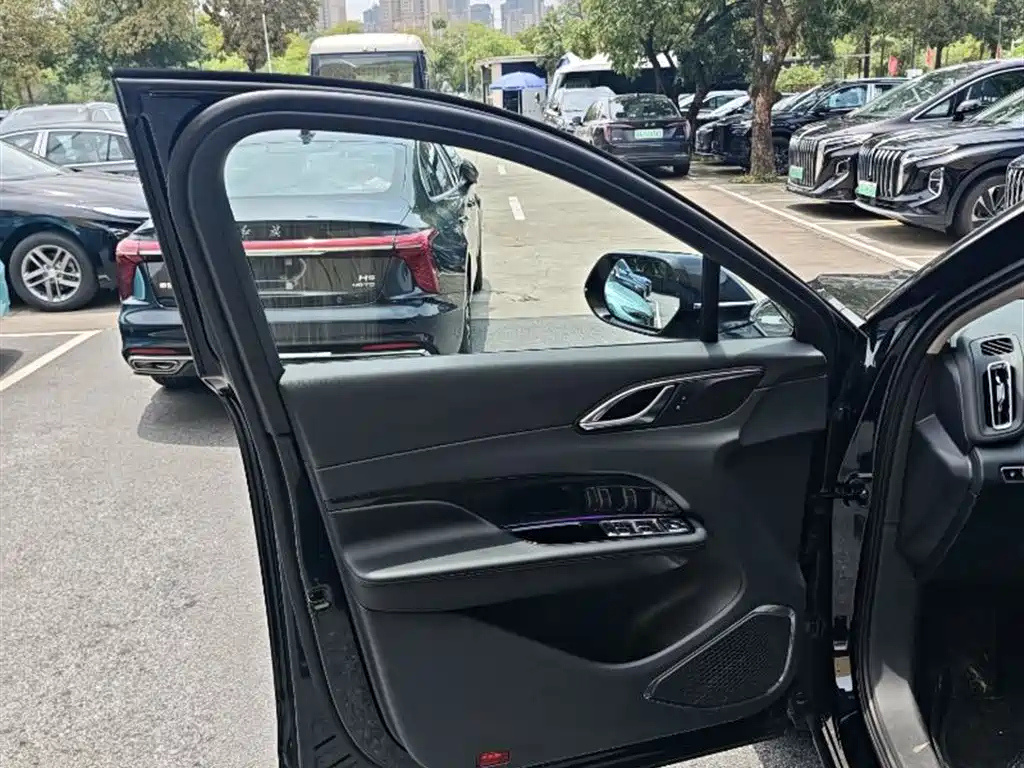HONGQI HS3 PHEV 2024