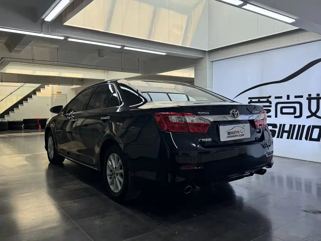 TOYOTA CAMRY 2012