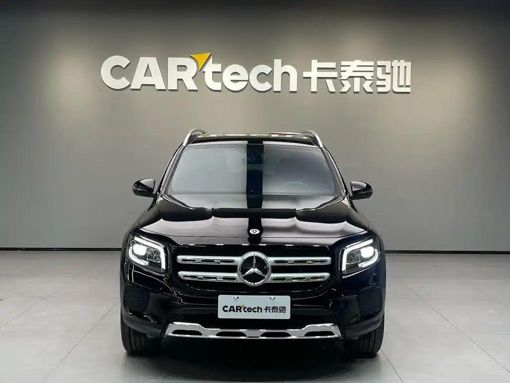 MERCEDES BENZ GLB 2023