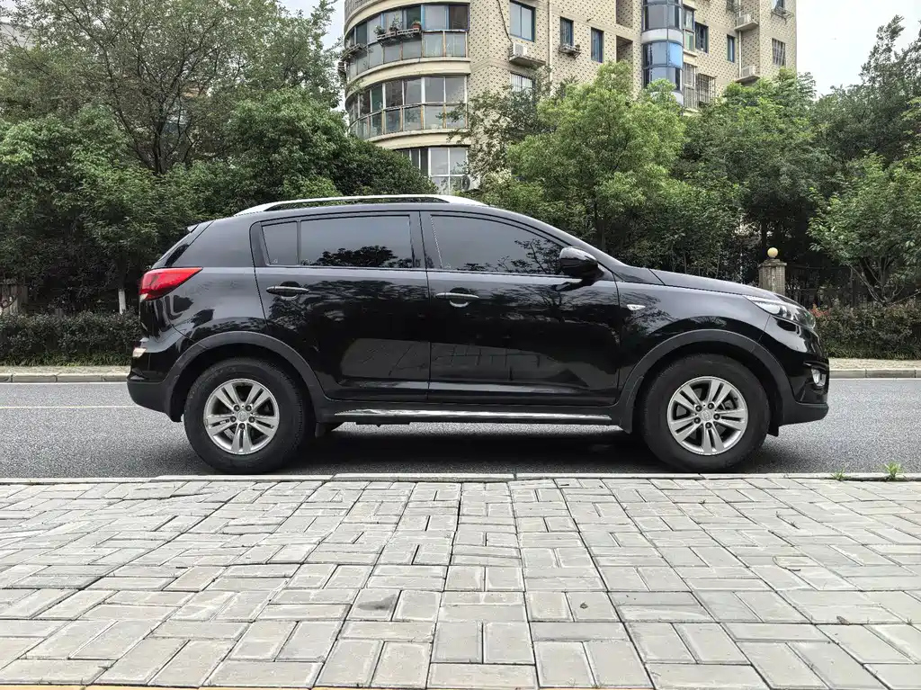 KIA SPORTAGE 2015
