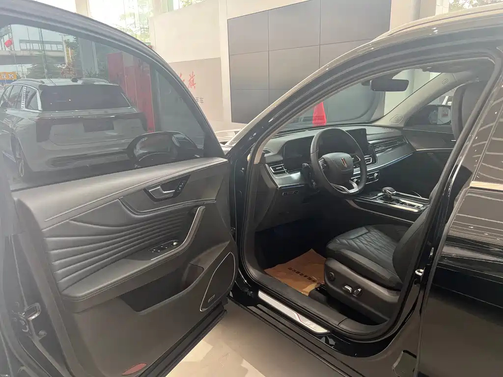 HONGQI HS5 2023