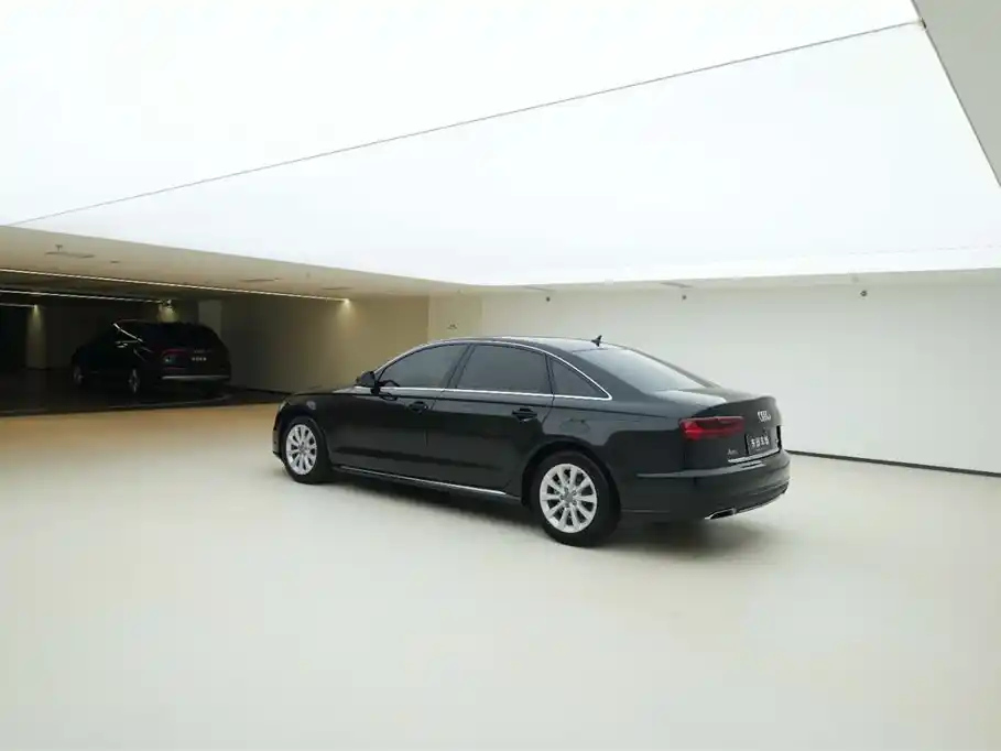 AUDI A6L 2016