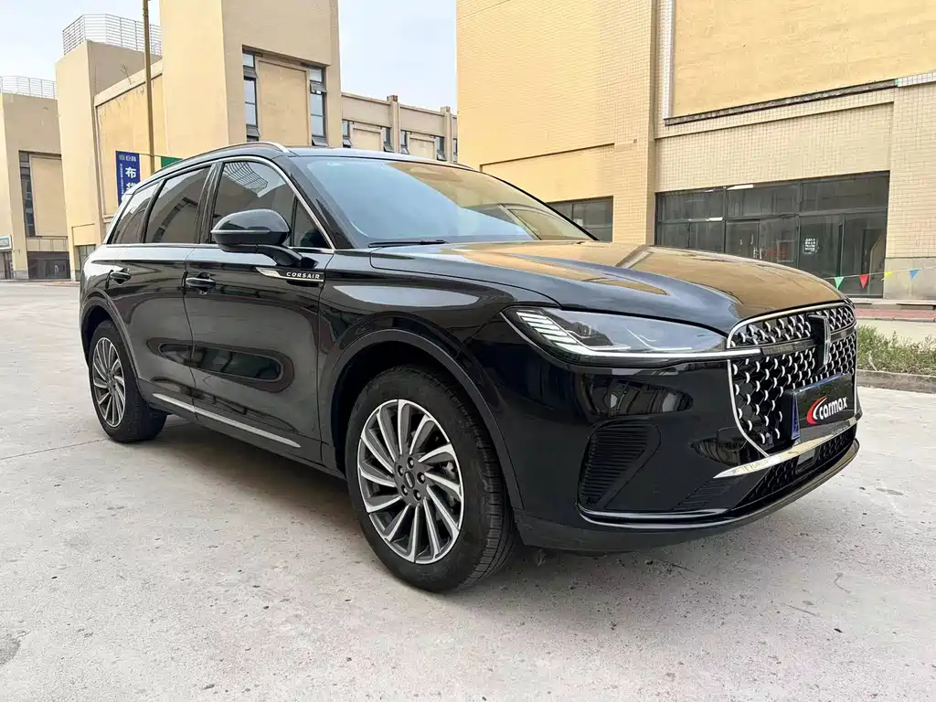 LINCOLN ADVENTURER 2023